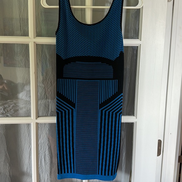 Sexy Bebe dress size M/L worn once. - Picture 2 of 2